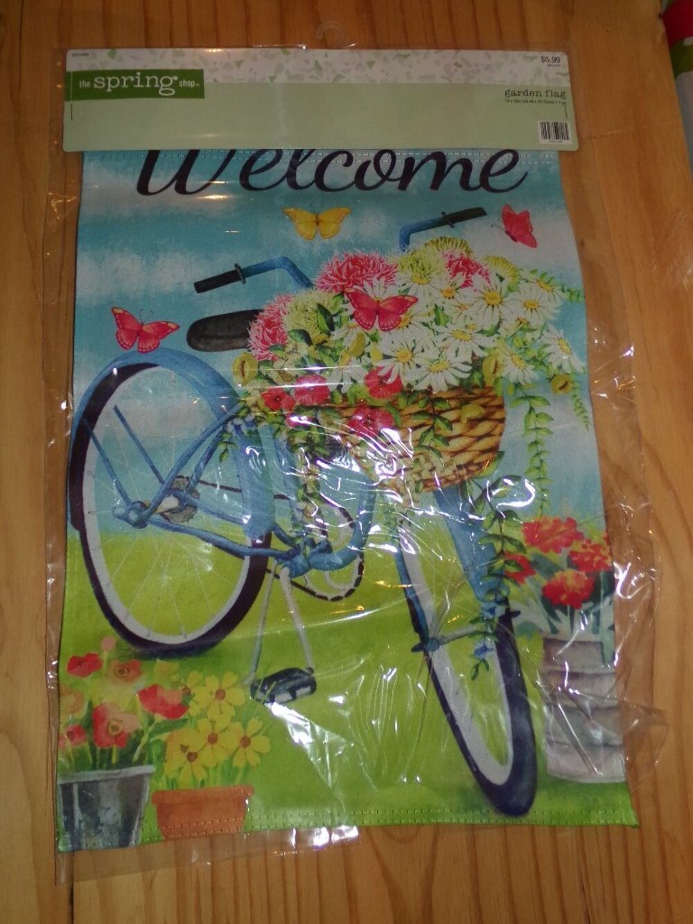 **Moving Sale** The Spring Shop NWT Welcome Garden Flag